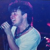 Paul Young - List pictures