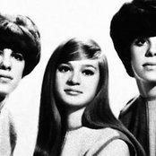 The Shangri-las - List pictures