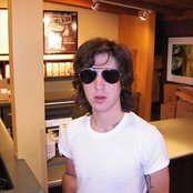 Mickey Avalon - List pictures