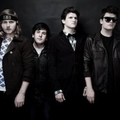 White Apple Tree - List pictures