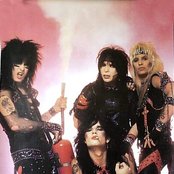 Motley Crue - List pictures