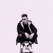 Ta-ku - List pictures