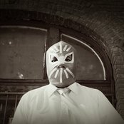 Mexicans With Guns - List pictures