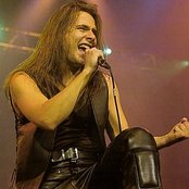 Andre Matos - List pictures
