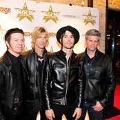 Walking Papers - List pictures