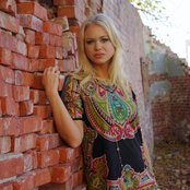 Chloe Johns - List pictures