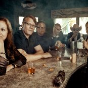 Walkabouts - List pictures