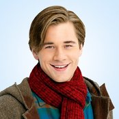 Luke Benward - List pictures