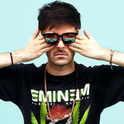 Left Boy - List pictures