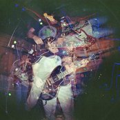 Boogarins - List pictures
