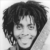 Ini Kamoze - List pictures