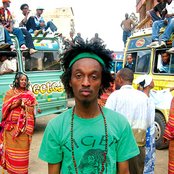 K'naan - List pictures