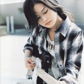 Yui - List pictures