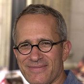 James Newton Howard - List pictures