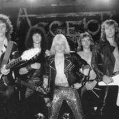 Accept - List pictures