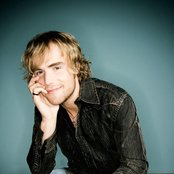 Adam Gregory - List pictures