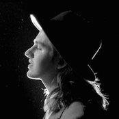 Jamie N Commons - List pictures