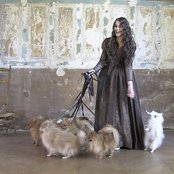 Marina Kaye - List pictures