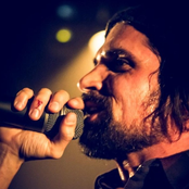 Mr J. Medeiros - List pictures