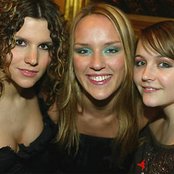 Wonderwall - List pictures