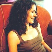 Edie Brickell - List pictures