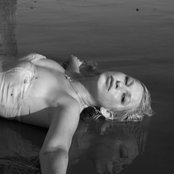 Sierra Swan - List pictures