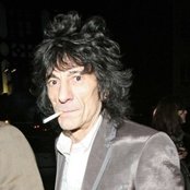 Ronnie Wood - List pictures