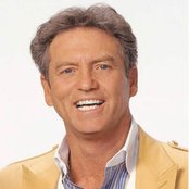 Larry Gatlin - List pictures