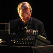 Asmus Tietchens - List pictures