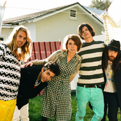 Grouplove - List pictures