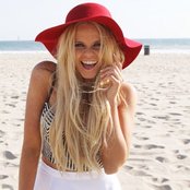 Alli Simpson - List pictures