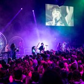 Hillsong Young And Free - List pictures