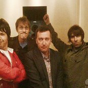 Beady Eye - List pictures