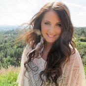 Molly Sandén - List pictures