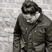 Avery Storm - List pictures