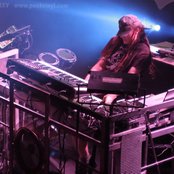 Cevin Key - List pictures