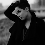 Vicci Martinez - List pictures