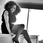 Marsha Ambrosius - List pictures