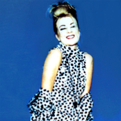 Lian Ross - List pictures