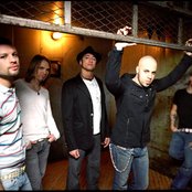 Chris Daughtry - List pictures