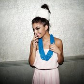 Yasmin - List pictures