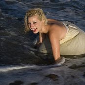 Sierra Swan - List pictures