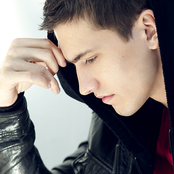 Asher Monroe - List pictures