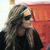 Sebastian Bach - List pictures