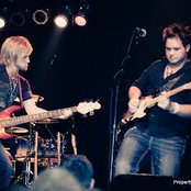 The Swon Brothers - List pictures