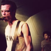 Dan Sartain - List pictures