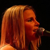 Lisa Miskovsky - List pictures