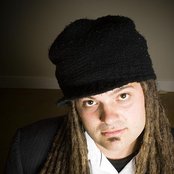 Dominic Balli - List pictures