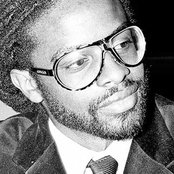 Adrian Younge - List pictures