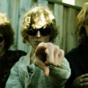 Pond - List pictures